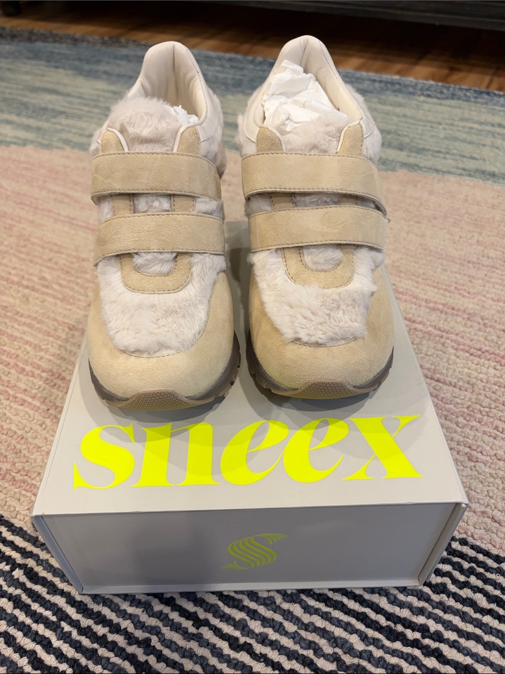 Sneex Two Strap Ivory Plush - Picture 2 of 5